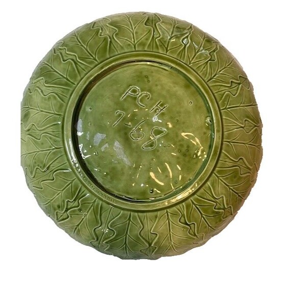 Vntg Majolica Bowl Serving Plate Flower Leaf 10" Grandmacore Cottagecore 1968 - Picture 2 of 2